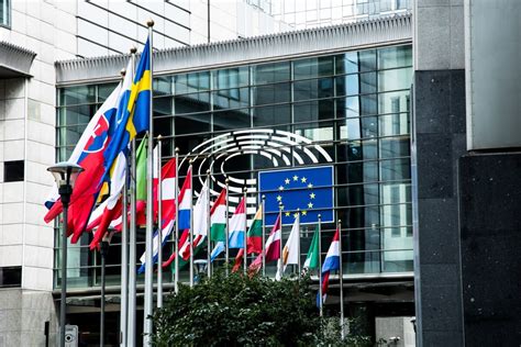 L’ultime choix de la Suisse : sauver son système fédéral ou céder à l’Union européenne ?